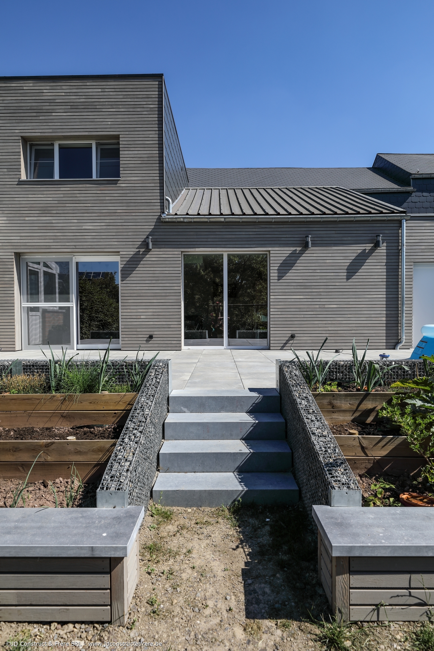 Aménagements intérieur et extérieur